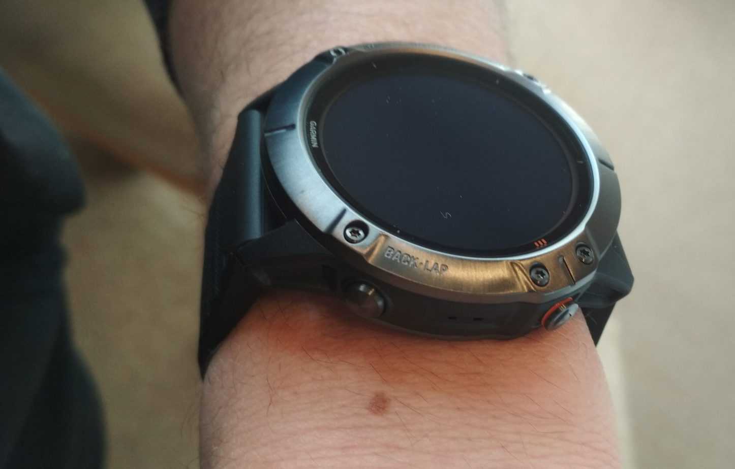 Fenix 6 Gehäuse rechts
